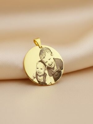 FOTOGRAVACAO-0008-2.jpg Pingente Redondo 2,5cm, Personalizado com Foto, Gravação a Laser, Banhado a Ouro