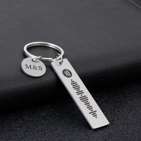 Whats-App-Image-2023-05-19-at-13-40-03.jpg Chaveiro Plaquinha Spotify Personalizado em Aço Inox — foto 2 de 6