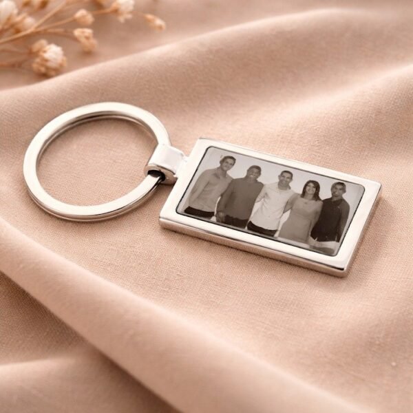 Whats-App-Image-2026-07-23-at-08-20-41-1.jpg Chaveiro Inox Retangular Personalizado, com Gravação a Laser — foto 4 de 10